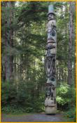 Yaadaas Crest Corner Pole