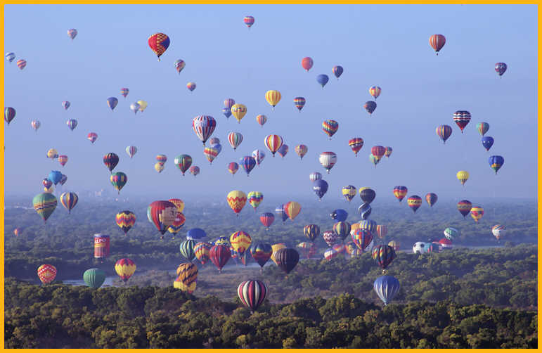 Balloons Over the Rio Grande