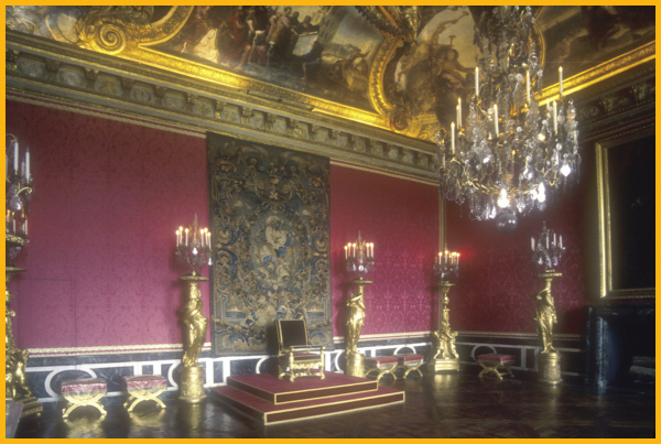Apollo Drawing Room