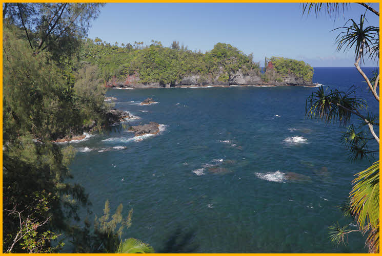 Onomea Bay