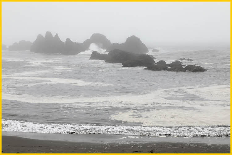 Rocks, Fog and Waves