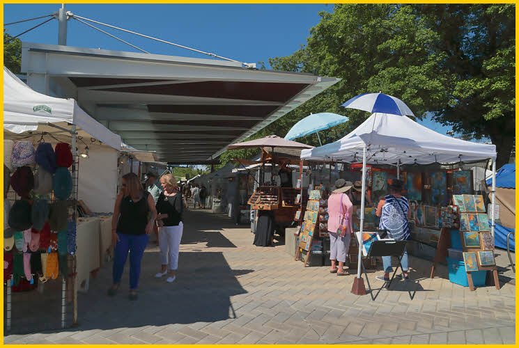 Market Stands