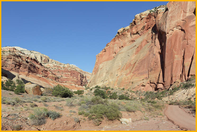 Capitol Gorge Entrance
