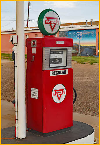 Old CONOCO Pump