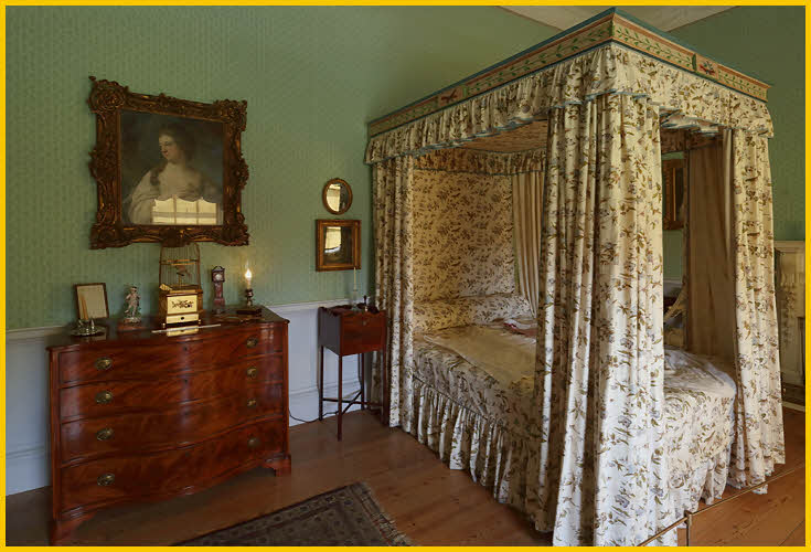 Ladys Bedroom