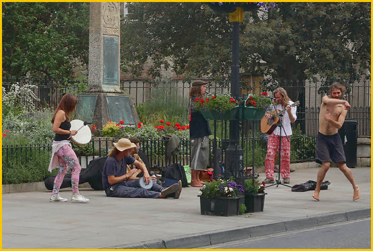 Hippies Are Back