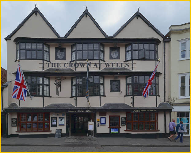 The Crown at Wells