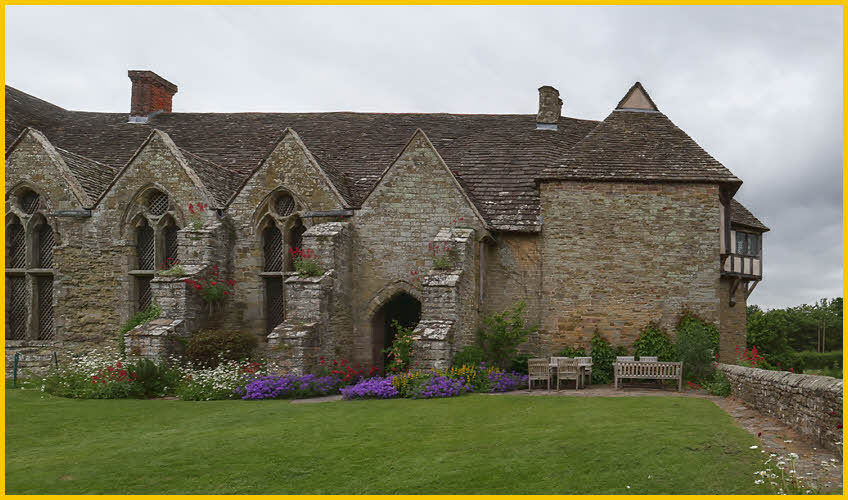 Stokesay Castle