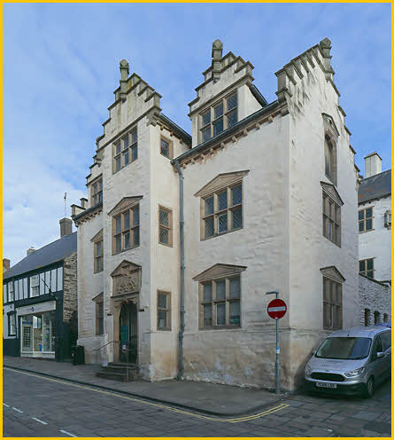 Plas Mawr Gatehouse