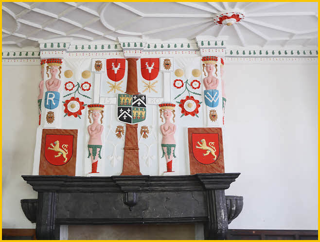 Plasterwork above Fireplace