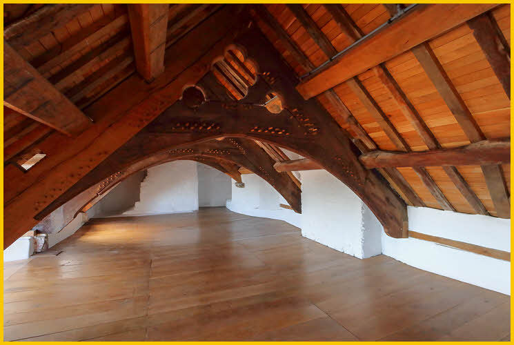 Arch Braced Collar Trusses